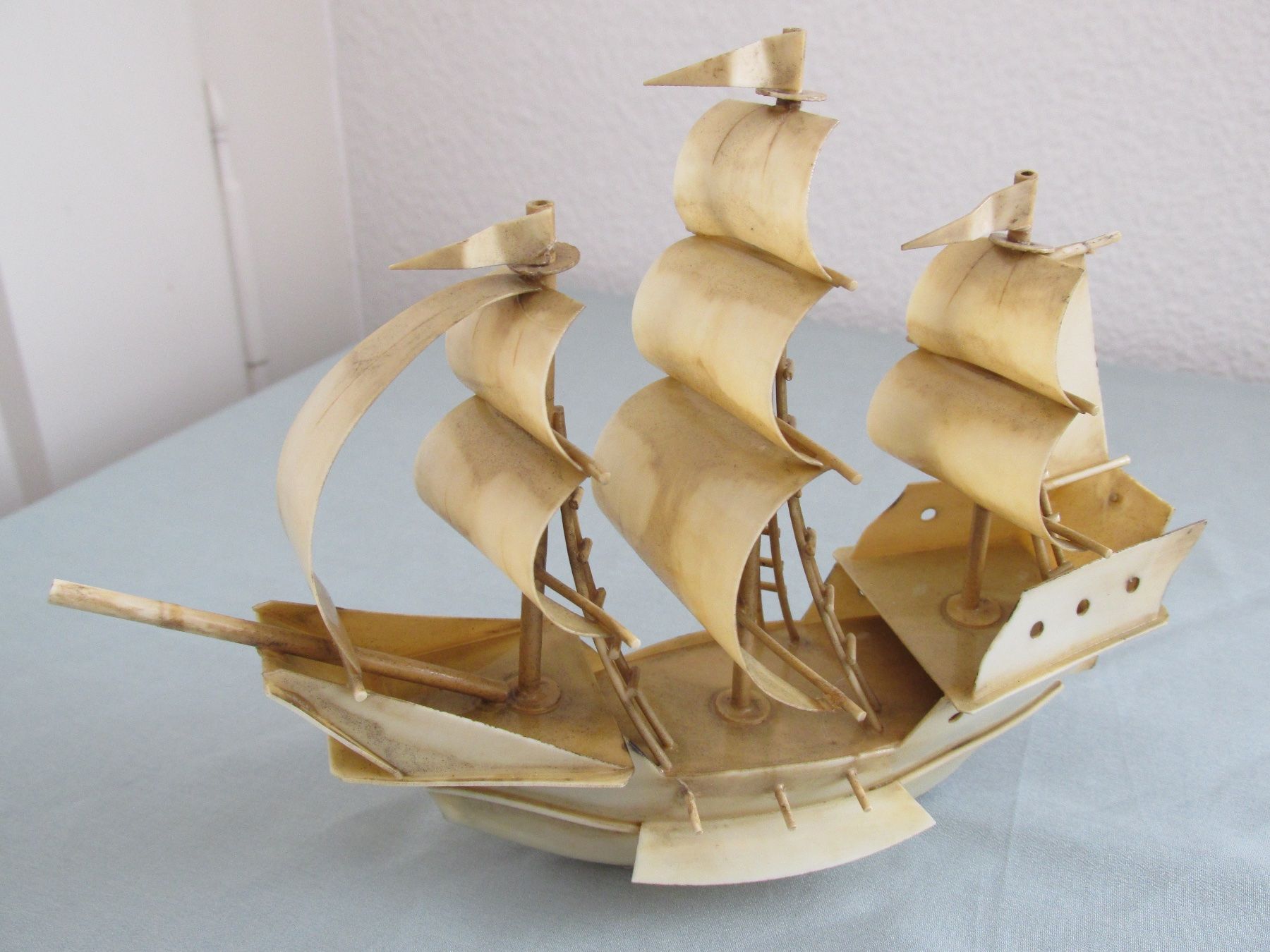 Alle Dekorationen: maritime Dekoration: Bakelit Schiffsmodell, Vintage – Gebraucht aus Winterthur von mat_q5d5