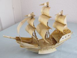 maritime Dekoration: Bakelit Schiffsmodell, Vintage