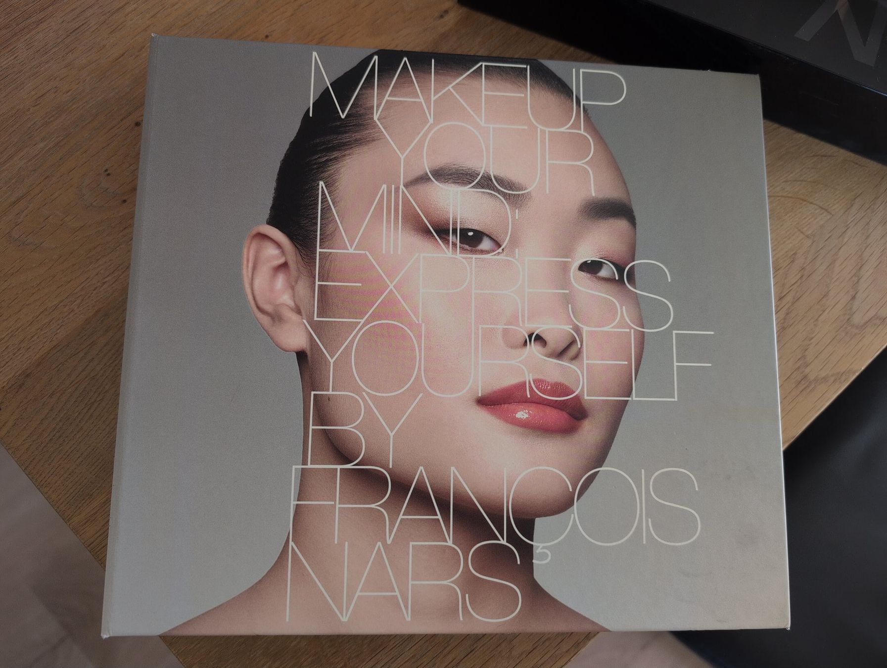 Libri: Makeup your mind: Express yourself by Francois NARS – Usato da Lanzenhaeusern venduto da Schimpanse09