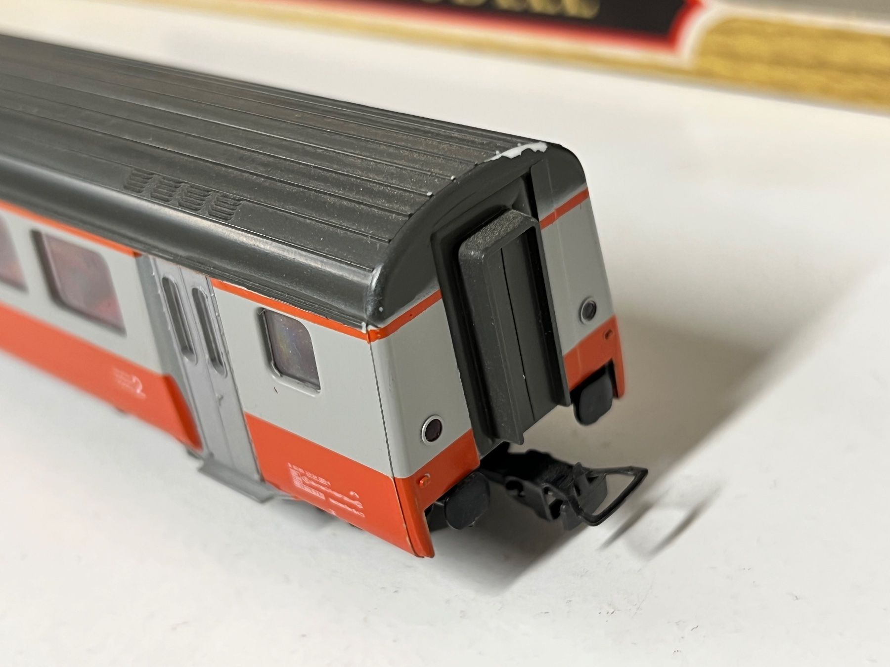 Liliput Modellini di ferrovie: Liliput SWISS EXPRESS  SBB  2.Kl.    H0 DC – Usato da Geroldswil venduto da TopTrain54 3