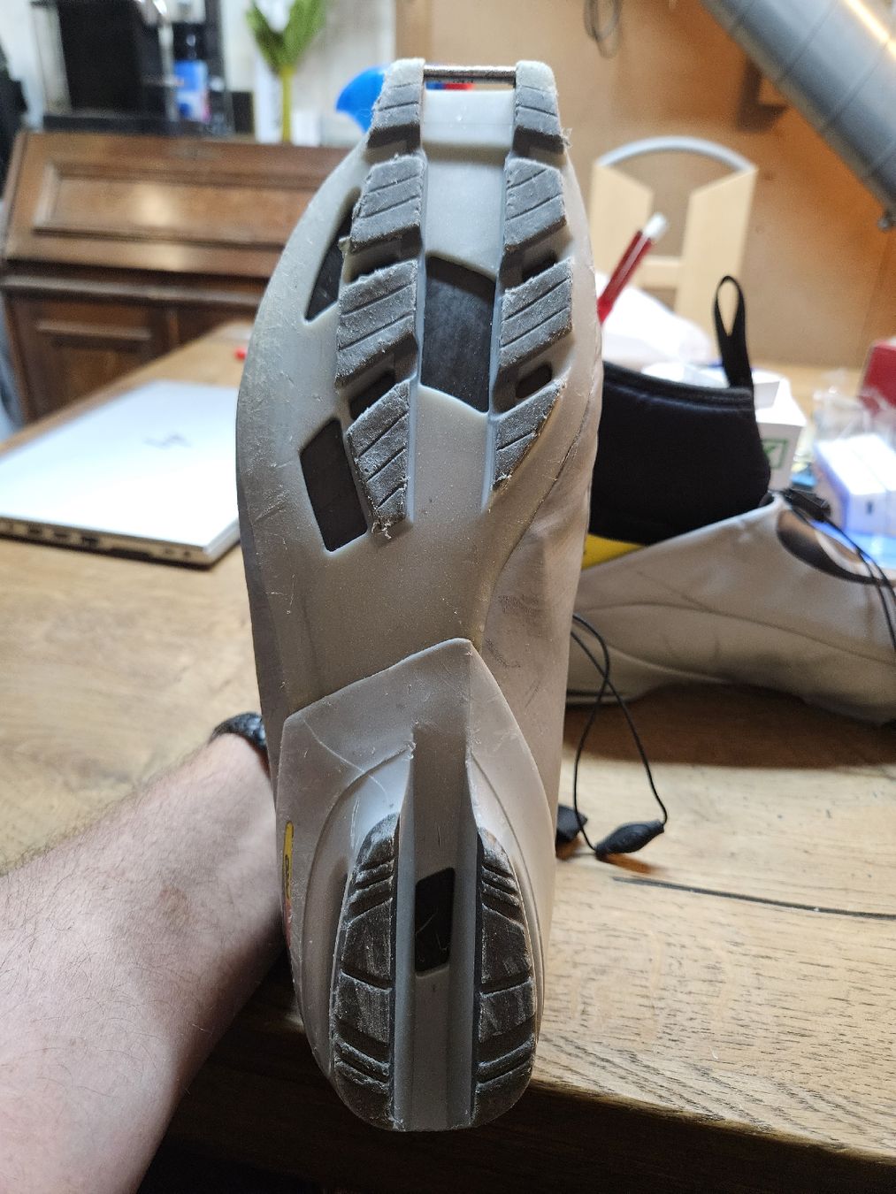 Salomon Scarpe da uomo: Salomon Langlaufschuhe Grösse 44  – Usato da Rorschach venduto da TimelessTrading 2