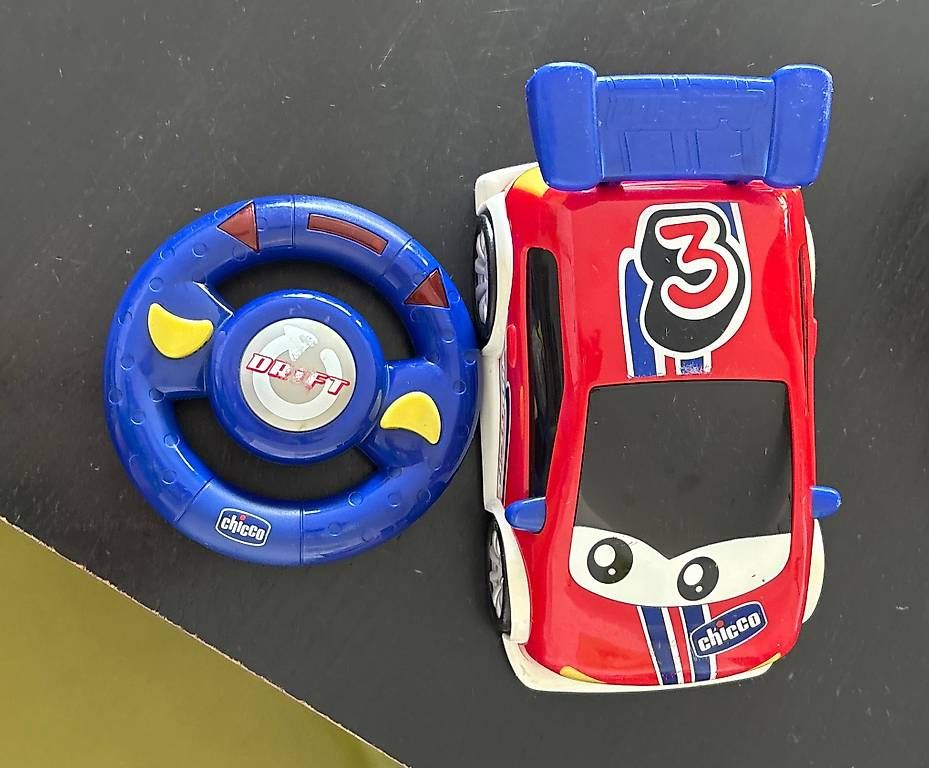 Chicco Véhicules pour enfants: Chicco Drift Auto Ferngesteuert – D'occasion à Bellach par Fschoenbaechler