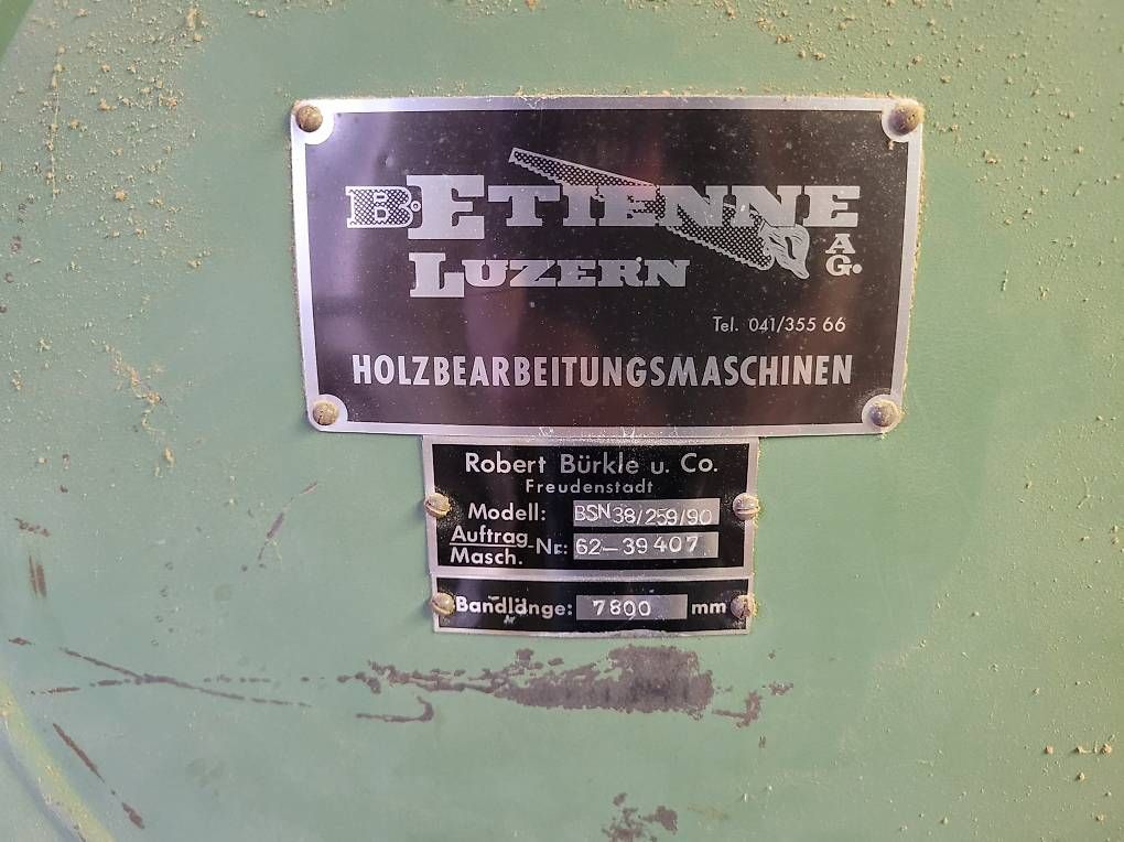 Aiguiseuses & polisseuses: Bandschleifmaschine – D'occasion à Lachen SZ par Shurupi