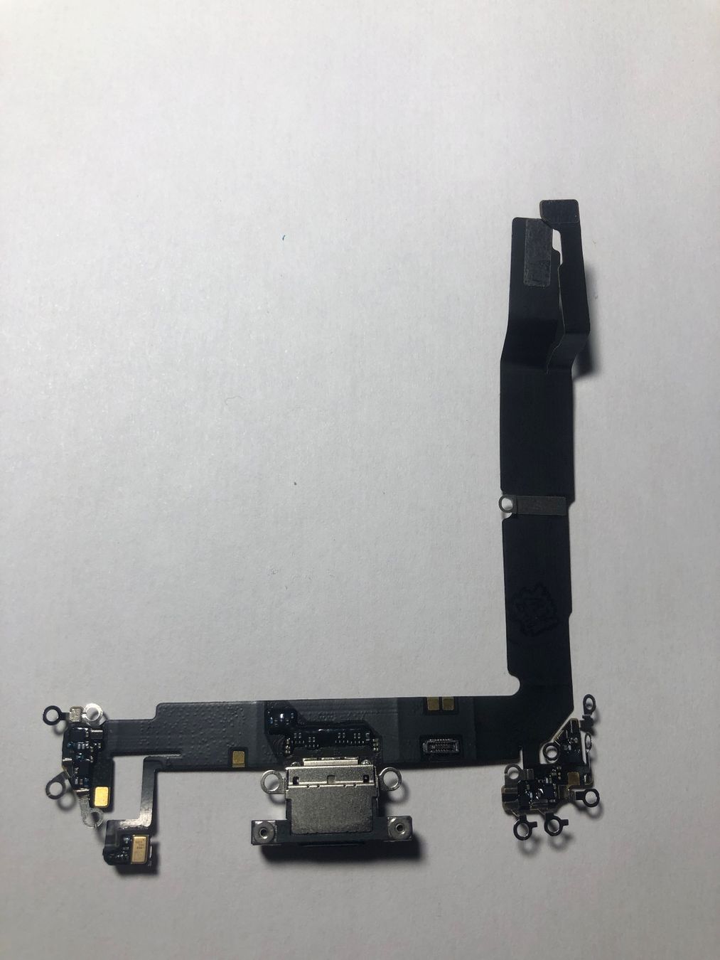 Apple Caricabatterie: Connecteur de charge Iphone 16 plus original. – Nuovo e nell'imballaggio originale da Leukerbad venduto da ray_lyv7
