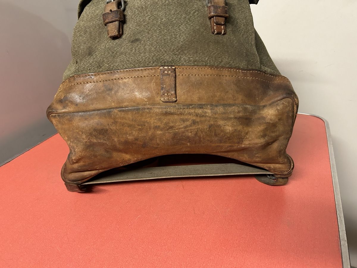 Schweizer Armee Rucksäcke: Armeerucksack, Schweizer Militär, Vintage! – Gebraucht aus Lanzenhäusern von vic63 2