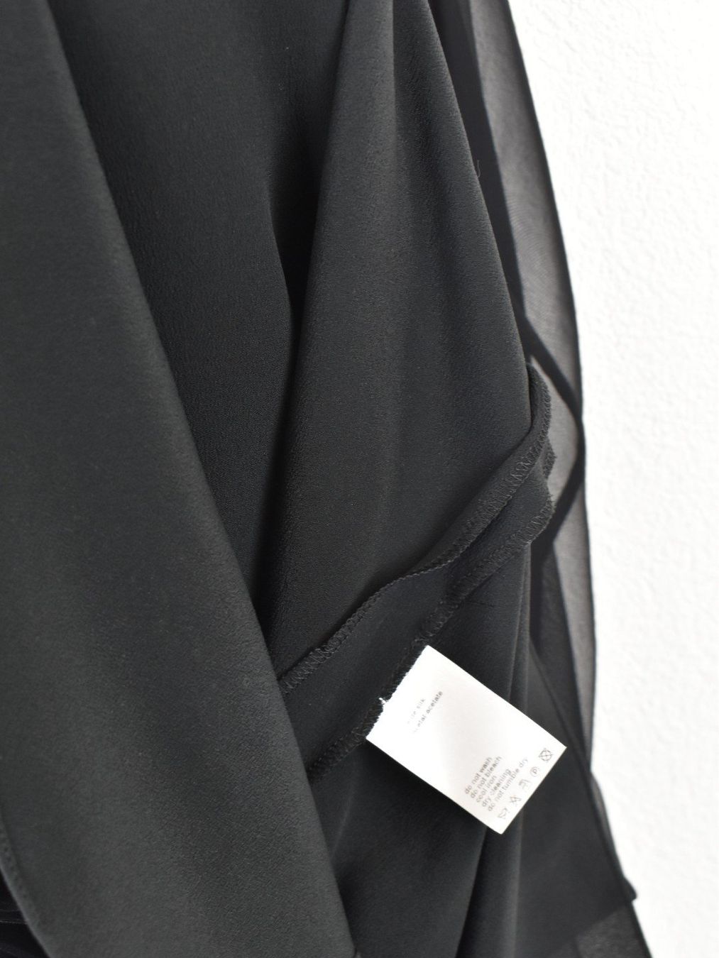 Akris Vestiti: Akris Kleid, Gr.42, schwarz mit Stoffblüten – Usato da Nürensdorf venduto da 2ND_STORY 6
