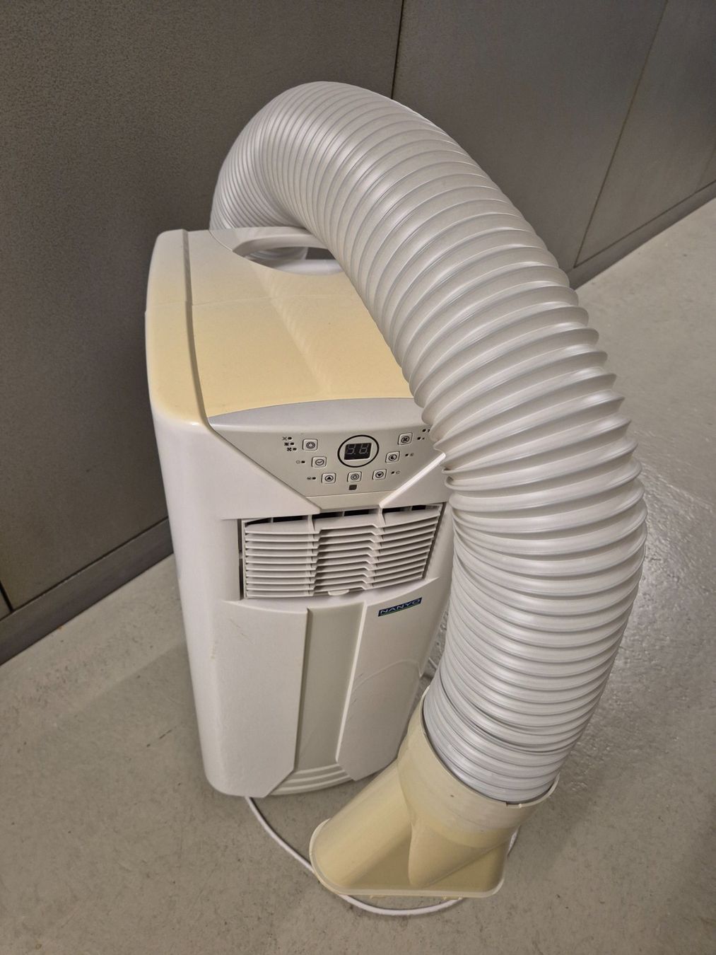 Nanyo Climatiseurs: Monoblock Klimagerät KIBERNETIK Nanyo KMO2501 – D'occasion à Zürich par fab_6kx9 1