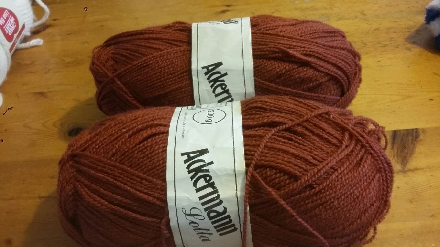Wolle: Divers couleurs de laine – Neu (gemäss Beschreibung) aus Miecourt von Marly1 2