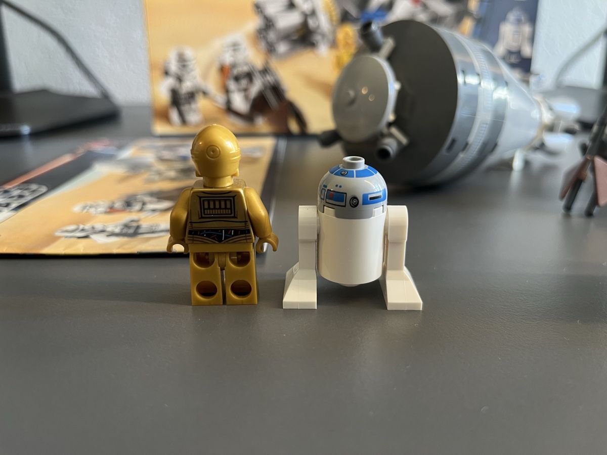 Lego Spielzeuge: LEGO Star Wars Set 9490 Droid Escape – Gebraucht aus Fribourg von Helvetix7 2