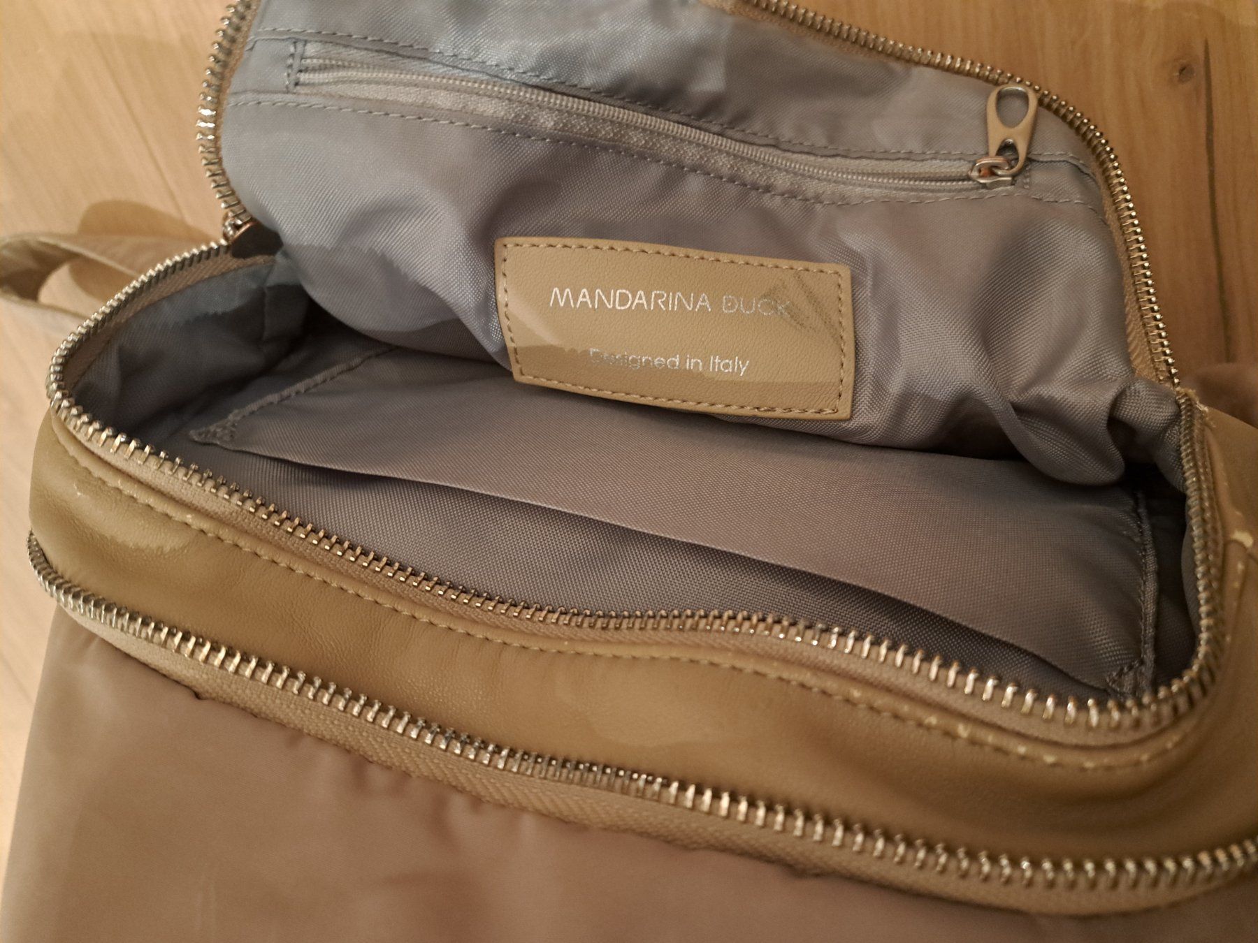 Mandarina Duck Sacs à dos: Mandarina Duck Rucksack beige – D'occasion à Adlikon b.Regensdf par didi_c 5