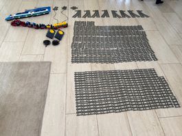 LEGO Eisenbahn mit viel Schienenmaterial guter Zustand