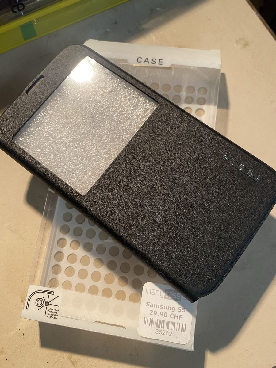 Samsung Cover & Protezioni schermo: Etui für Samsung S 5 – Nuovo e nell'imballaggio originale da Niederhasli venduto da lanzanese 2