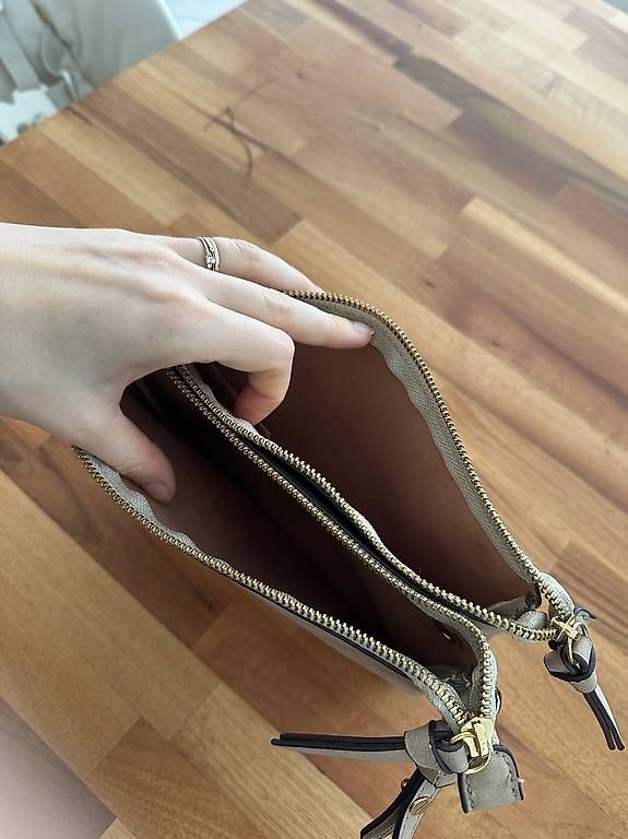Borse da donna: Old Navy Double Zip Crossbody Bag – Usato da Zürich venduto da domeldidom 4