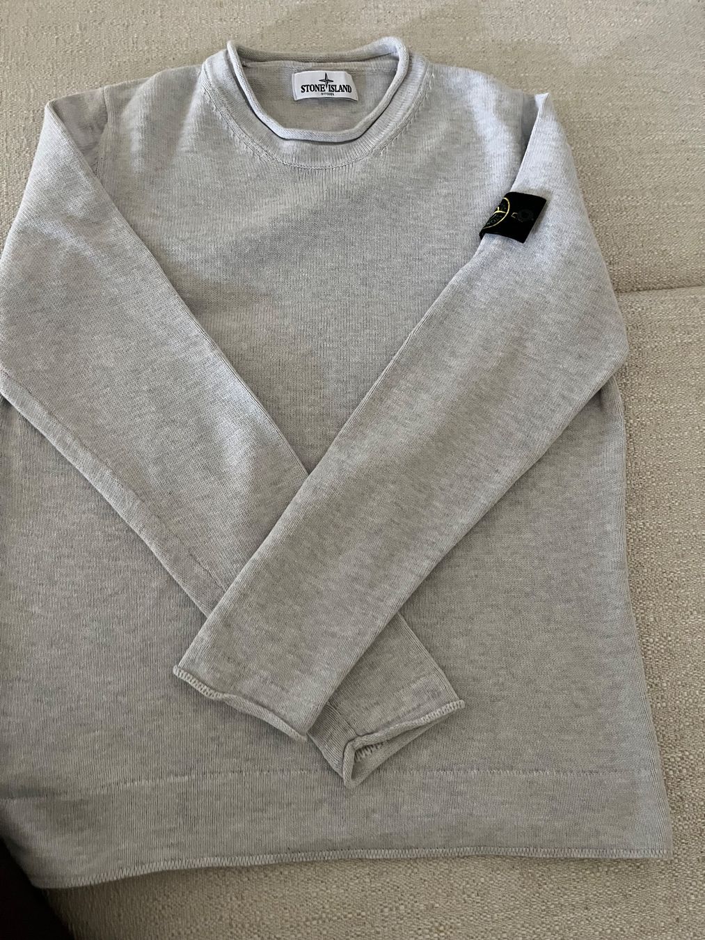 Stone Island Pullover & Sweatshirts: Stone Island Pullover hellgrau Grösse XL – Gebraucht aus Baar von sim_5d6l 1