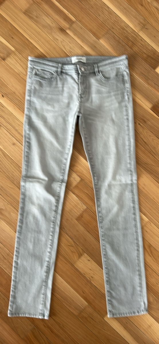 Max Mara Jeans: Max Mara Jeans, hellgrau, Grösse 40 – Gebraucht aus St. Urban von uschi73 1