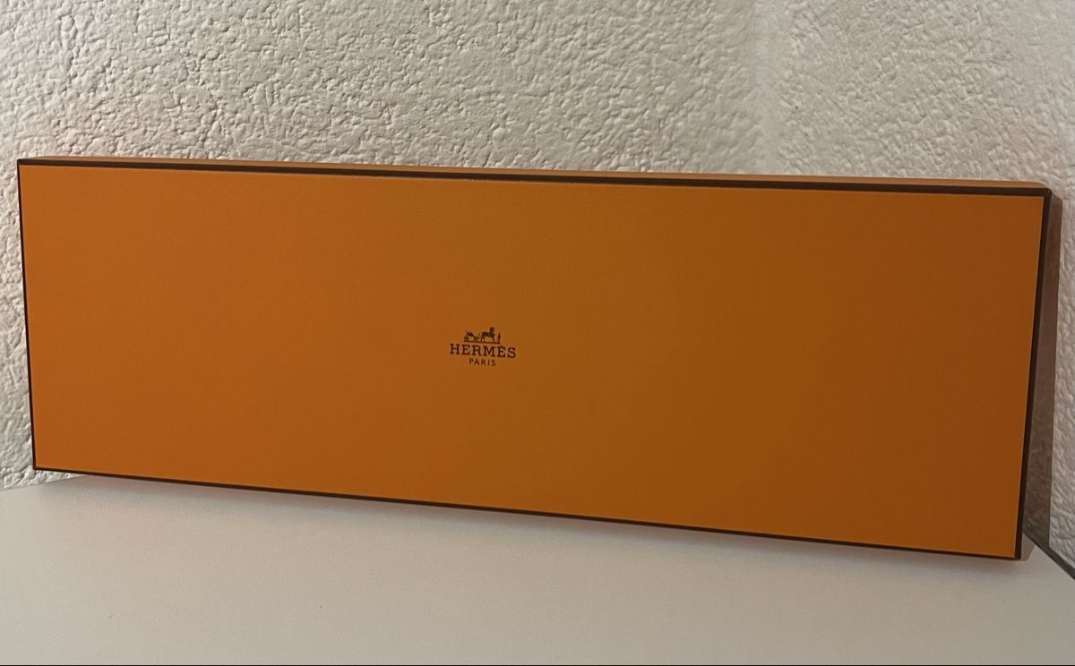 Altro in Decorazioni & Accessori: Longue boîte Hermès – Usato da St-Pierre-Clages venduto da ste_xk6p