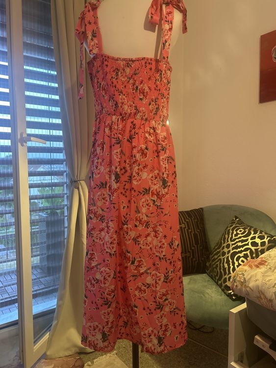 Vestiti: Sommerliches Blumenkleid, Grösse L Top Zustand! – Nuovo (secondo la descrizione) da Bettlach venduto da Aresdiego 2