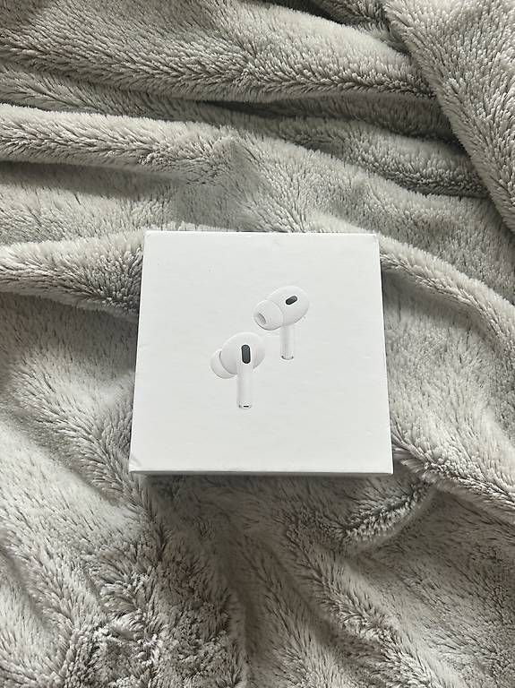 Apple Cuffie: AirPods Pro 2 - neu & unbenutzt – Nuovo e nell'imballaggio originale da Widnau venduto da luk_jql7