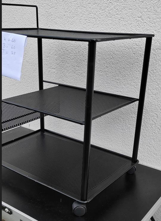 Carrelli di servizio: eleganter Barwagen mit Schiebegriff – Usato da Liebefeld venduto da mul_9dx2 1