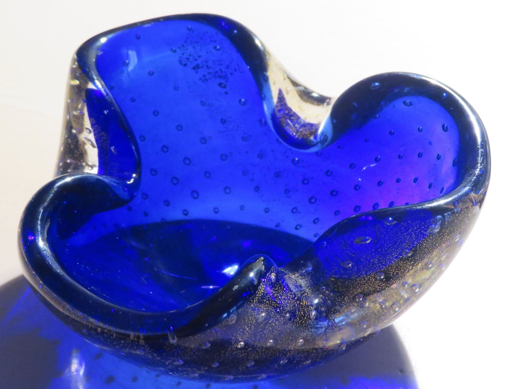 Murano Schalen: MURANO Glas kobaltblaue Schale, um 1950-60 – Gebraucht aus Oberriet SG von ganesh435