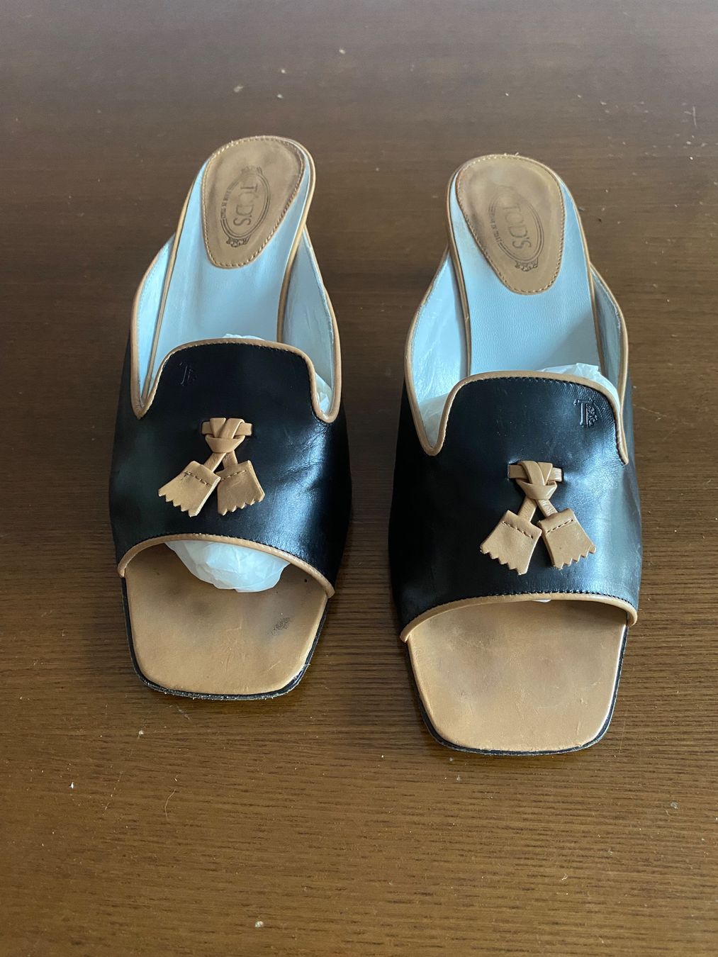 Tod'S Scarpe da donna: Tod‘s Sandale – Usato da Küssnacht venduto da Flowerlady