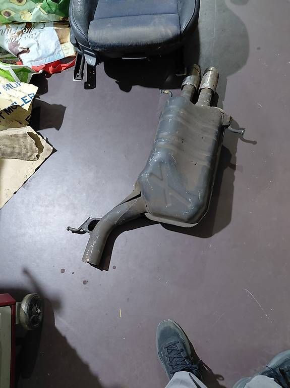 Sistemi di scarico: Audi S4 B5 2.7 V6 , Original Auspuff  – Usato da Zihlschlacht venduto da rad_vvm9