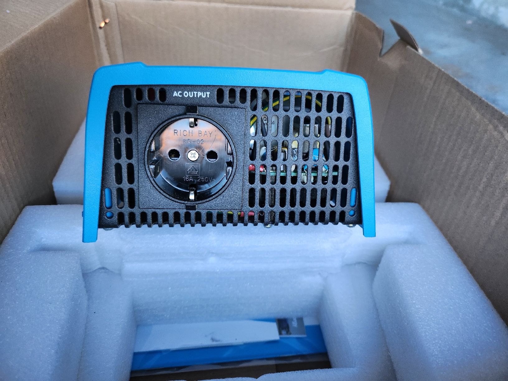 Victron Inverter: Inverter Victron Phoenix 12V 500W – Usato da Evilard venduto da Dario_G14cu 1