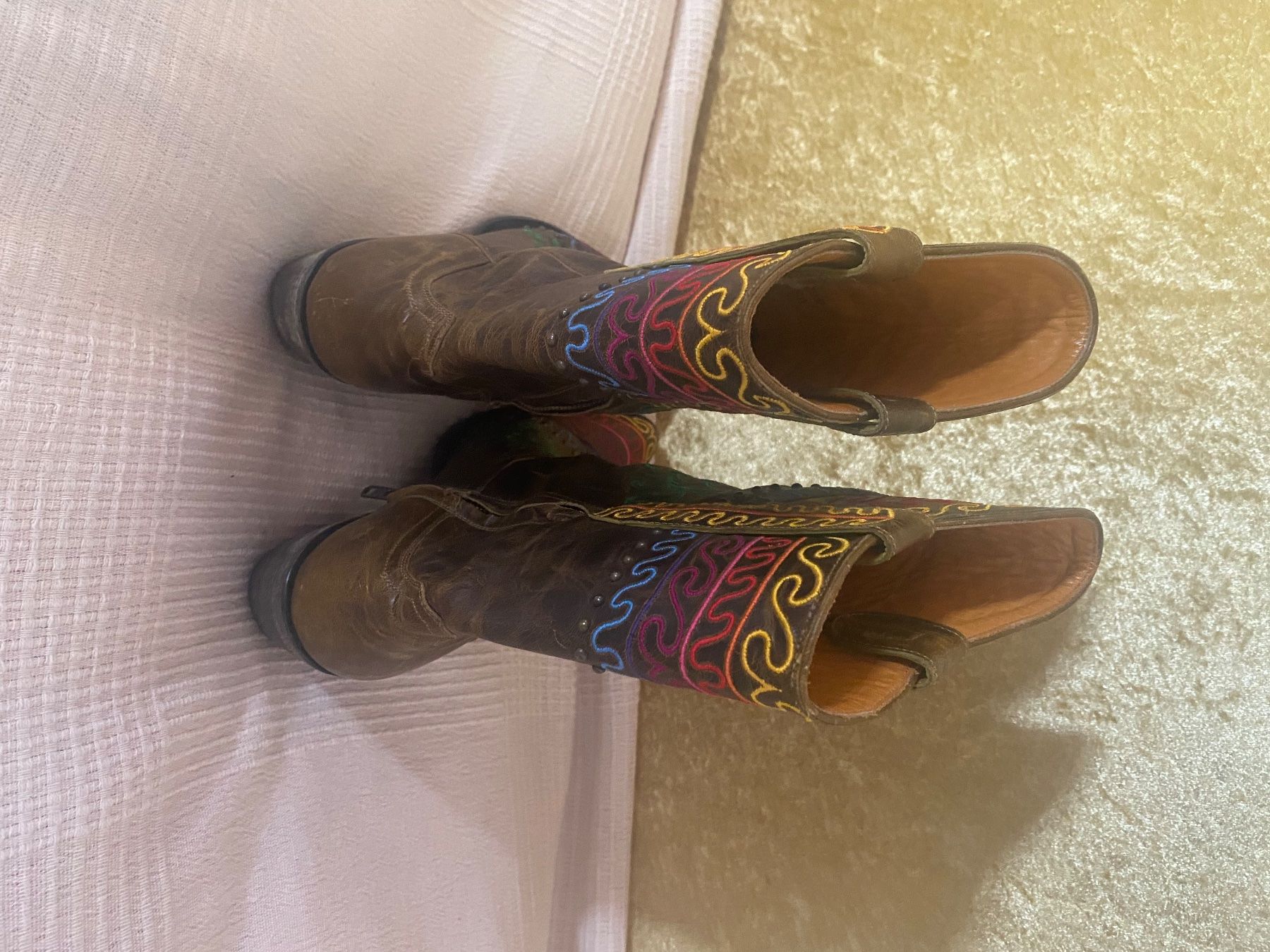 Mexicana Damenschuhe: Handbestickte Mexicana Boots Damenstiefel – Gebraucht aus Gstaad von sabinereber 1