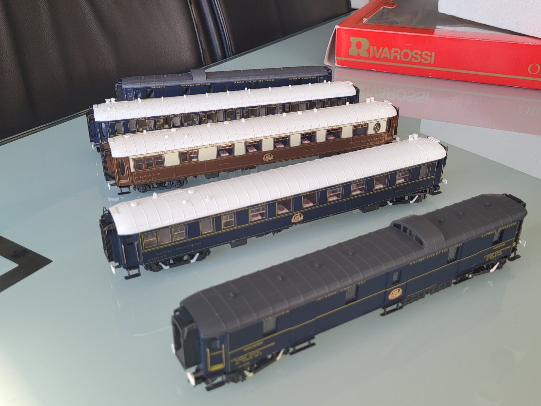 Rivarossi Modellini di ferrovie: H0 Rivarossi 5 Wagen Set CIWL Orient Express – Usato da Oberburg venduto da sensetal 4