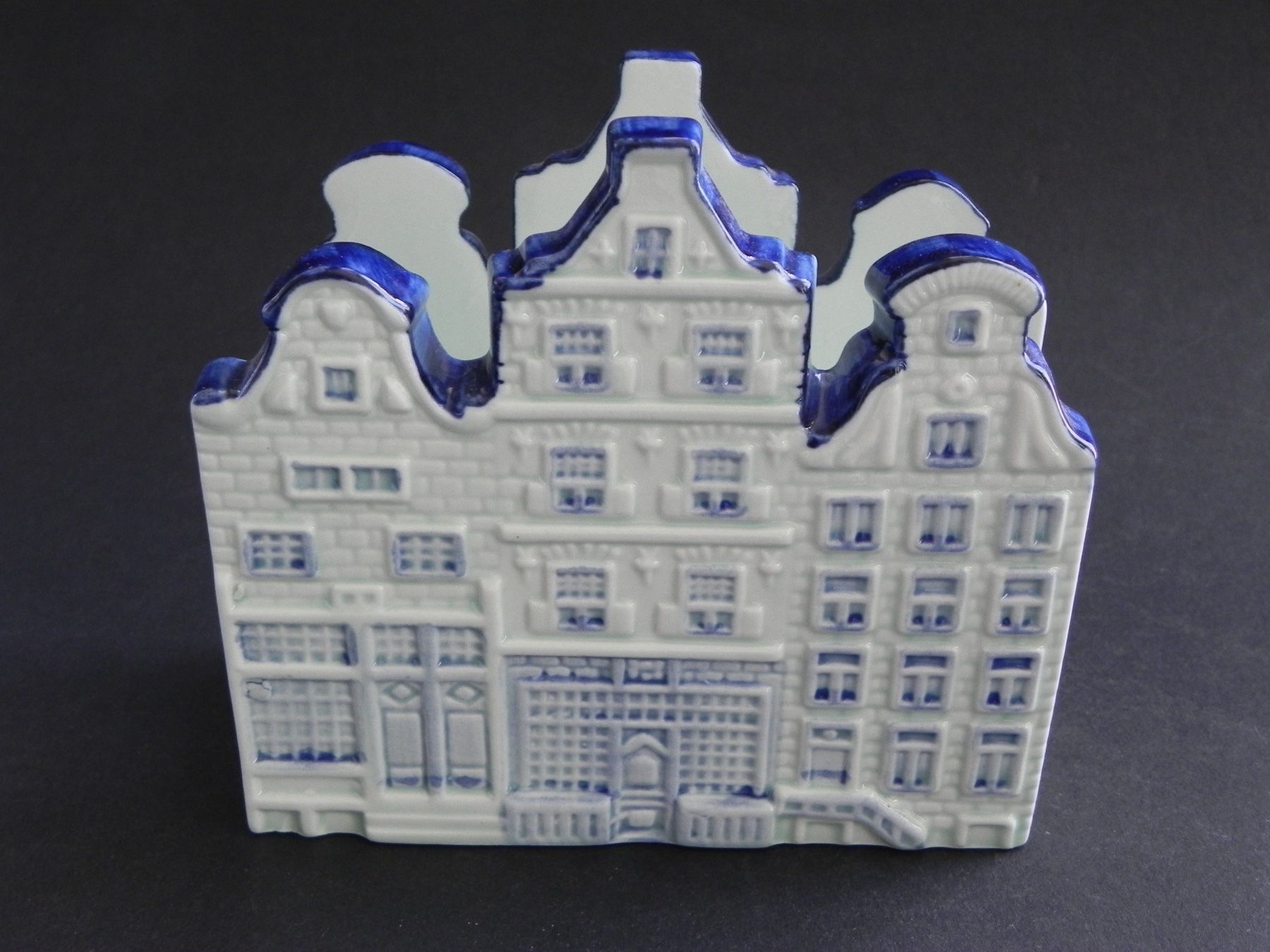 Alle Dekorationen: * DELFT BLAU * Grachtenhaus - Brief - oder Serviettenhalter – Gebraucht aus Zürich von LodgE-21