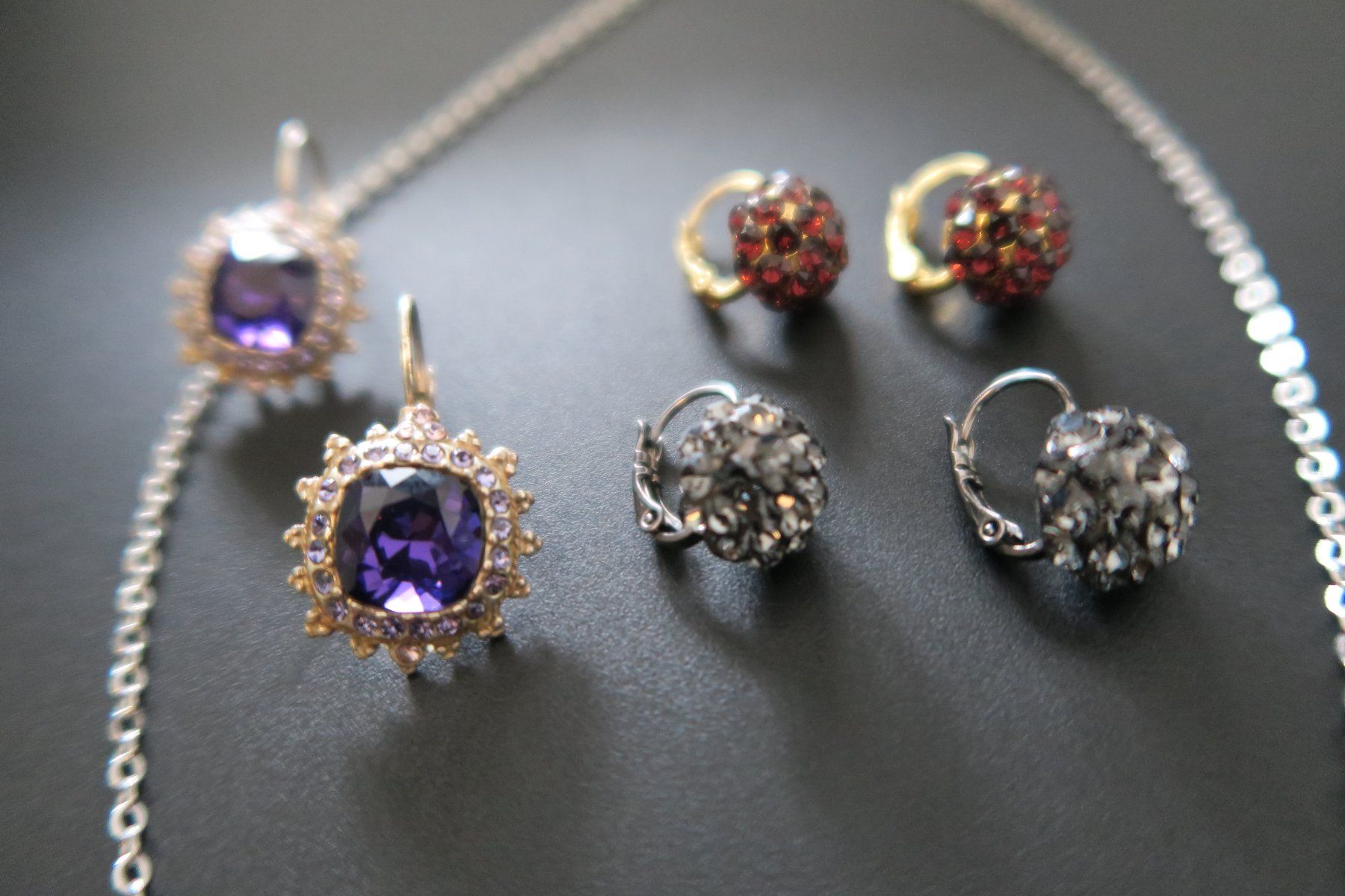 Boucles d'oreille: Ohrschmuck und Kette Set neu und ungetragen – Neuf (Voir description) à Worb par speakers01 1