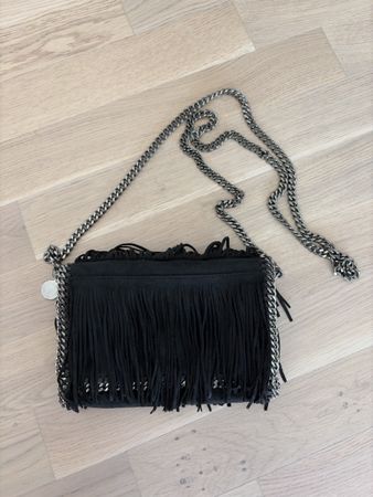 Stella McCartney Tasche Fransen Schwarz mit Kette