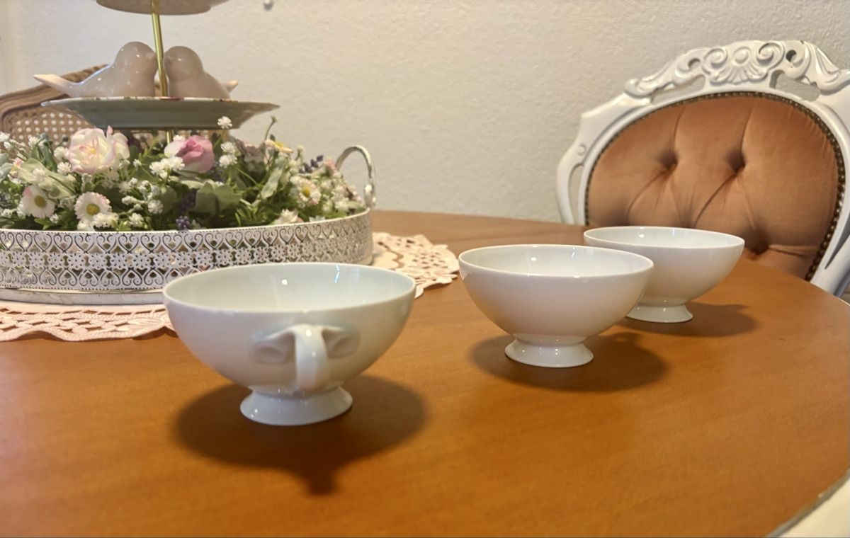Hutschenreuther Tazze: Hutschenreuther Chloè Fleurons Blanche Tassen 3 Stk. – Usato da Baden venduto da Tiffany6878 1