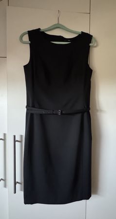 Tolles tailliertes Kleid von Hugo BOSS, Etuikleid