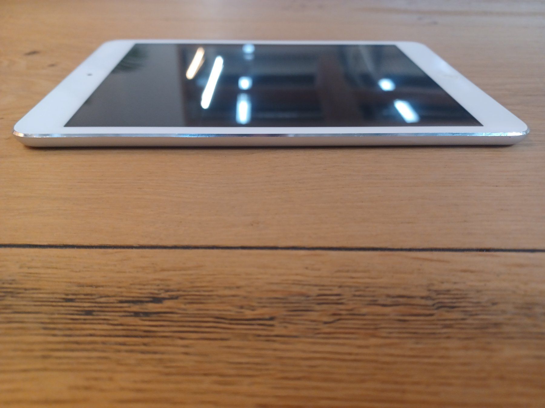 Apple Tablet PC: Apple iPad mini 1 Generation 16GB Weiß & Silber – Usato da Wetzikon ZH venduto da  5