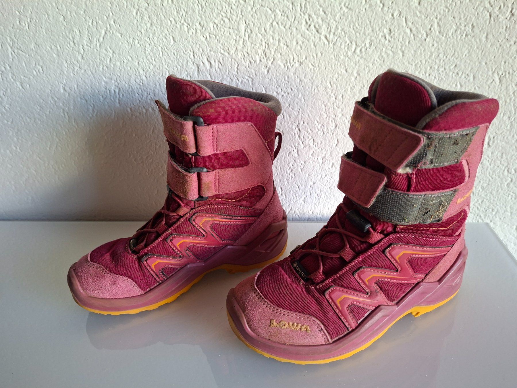 Lowa Scarpe per ragazze: Kinder Winterstiefel Lowa Grösse 30 – Usato da Erlinsbach venduto da pfunky 1
