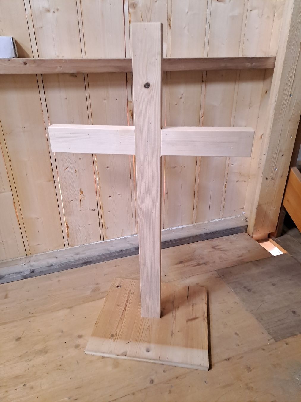 Tutte le decorazioni: Dekokreuz aus Holz – Usato da Heimenschwand venduto da fipuae
