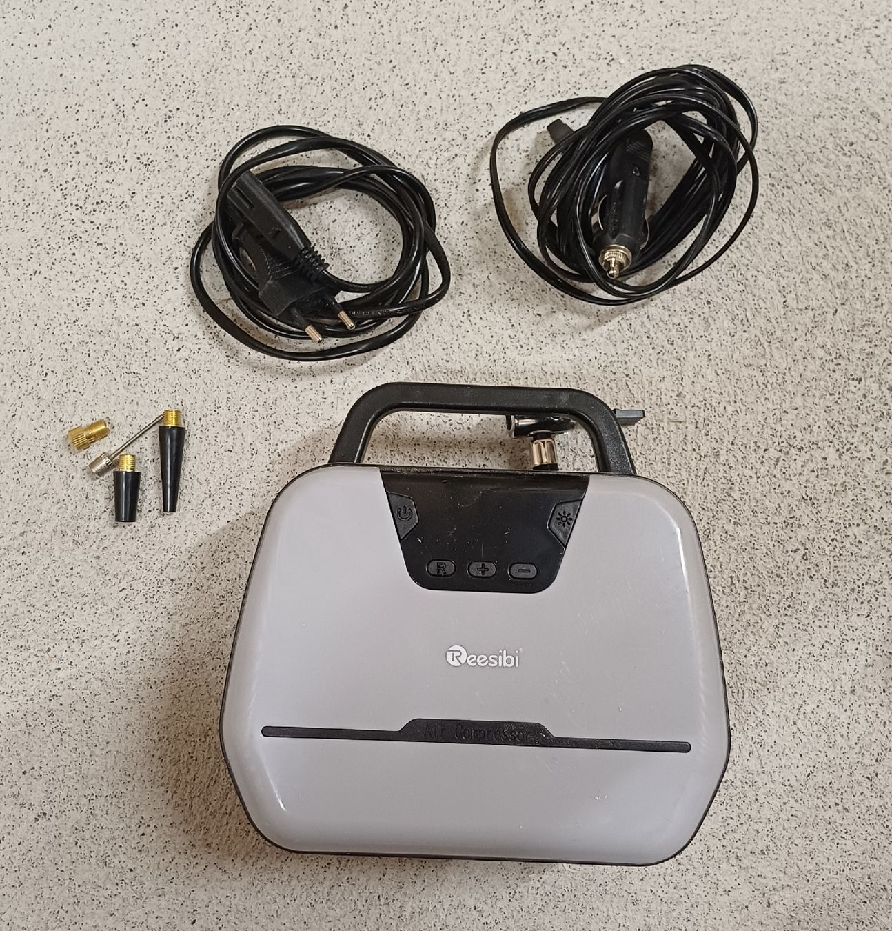 Compresseurs: Mini Luft Kompressor max, neuwertig 10 bar – D'occasion à Pfeffikon LU par SY-YoLo