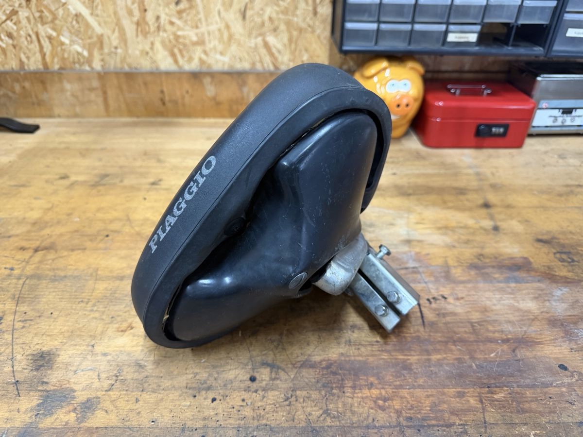 Piaggio Pièces pour mobylette: Sattel Piaggio Ciao Typ c24, Bj. 1999 – D'occasion à Bützberg par miciokmici