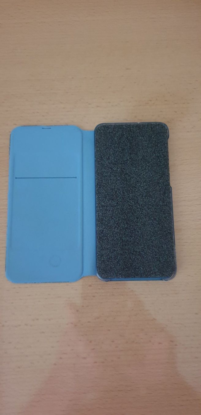 Samsung Cover & Protezioni schermo: Samsung Hülle A40 – Usato da Schüpfen venduto da Ammon 3