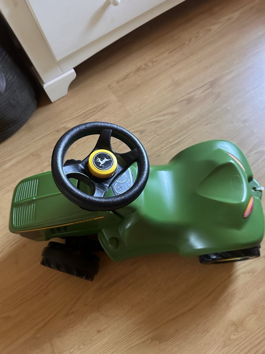John Deere Véhicules pour enfants: John Deer Bobby Car grün – D'occasion à Münsingen par Secondhand89 1