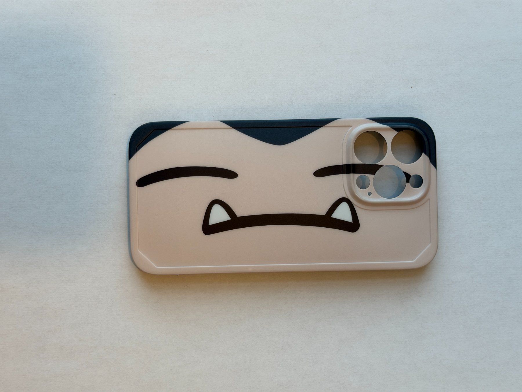 Apple Cover & Protezioni schermo: iPhone 13 Pro - Case/Hülle - Snorlax/Pokemon – Usato da Zürich venduto da gozuri