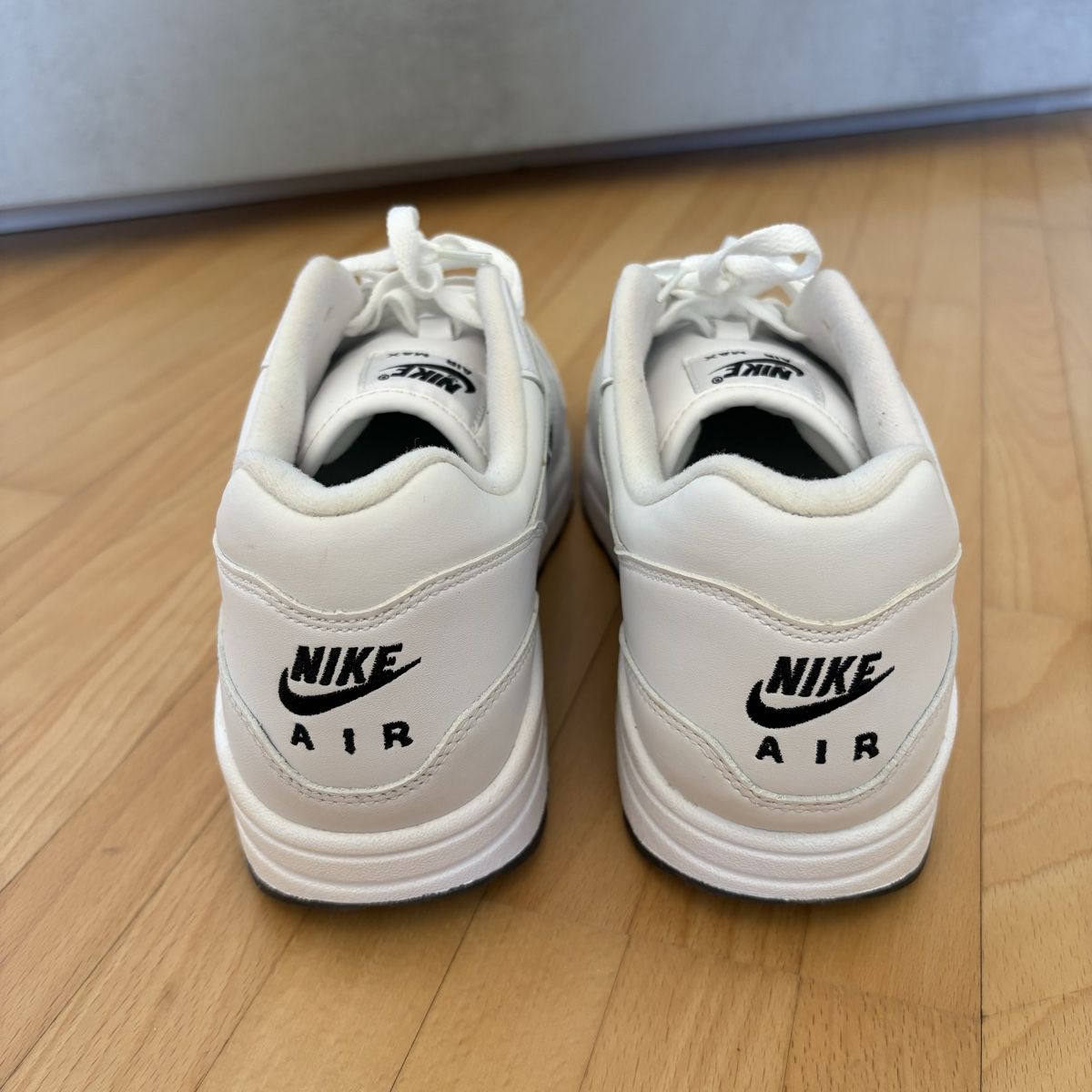 Nike Scarpe da uomo: Nike Air Max 1 Jewel 2017 – Usato da Winterthur venduto da LaBodega 2