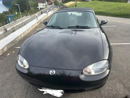 Mazda MX-5 1.6 Cabriolet schwarz 159'693 km 1999