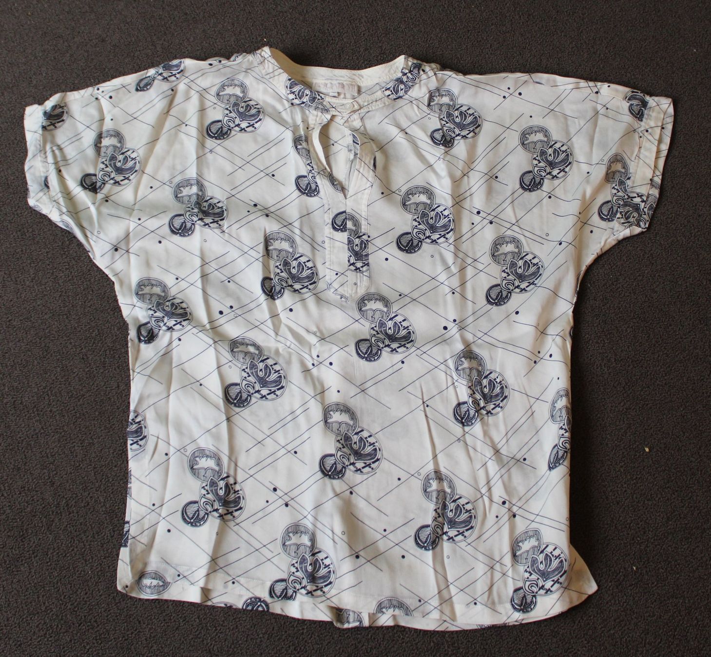 Escada Blusen: Seidenbluse von *ESCADA* – Gebraucht aus Schaan von antikes_und_kurioses 5