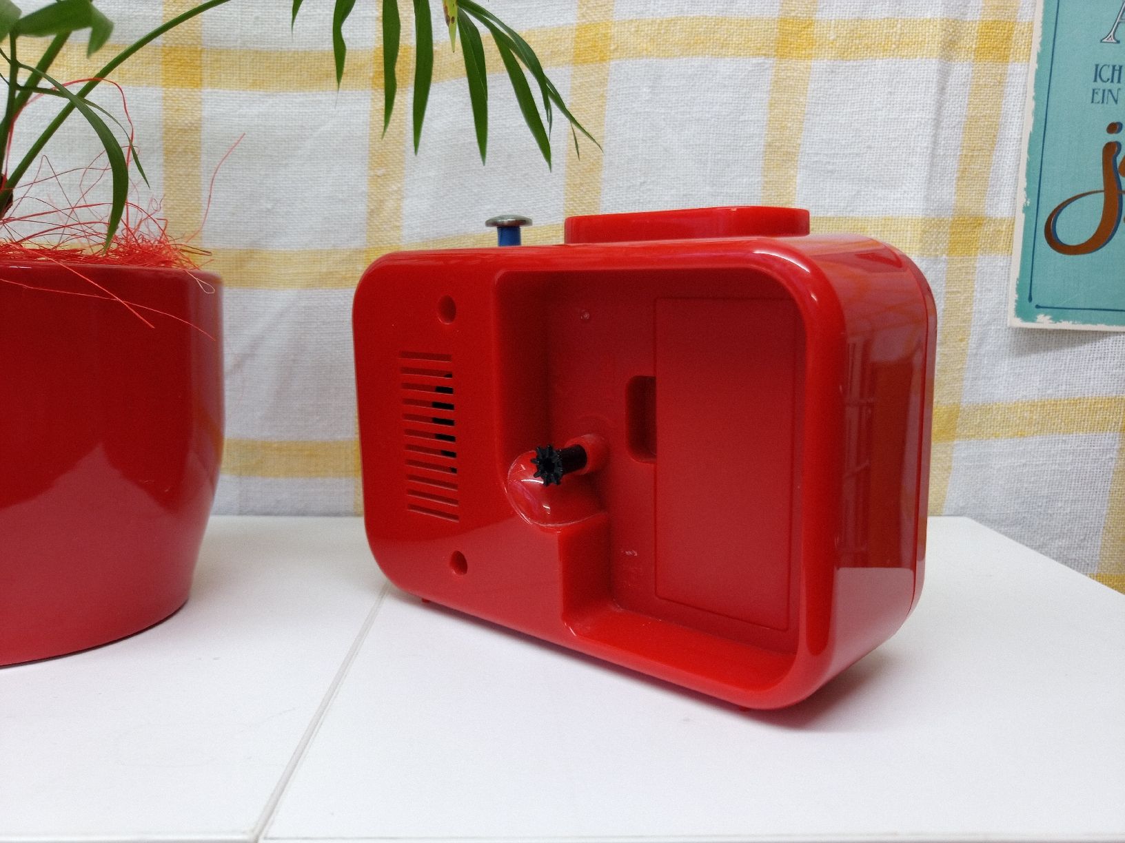 Sveglie: Vintage Wecker rot Plastik – Usato da Reiden venduto da Zofi-Brocki 2