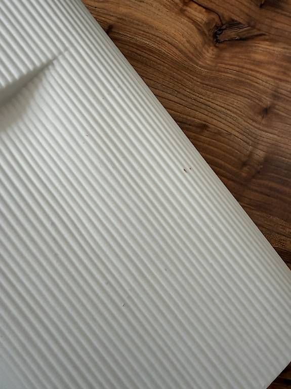 Muuto Vasi & Recipienti: Muuto Ridge Vase  mit Gebrauchsspuren – Usato da Zürich venduto da My_little_boutique 3