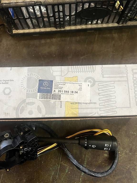 Fari: Blinkerhebel W201 – Usato da Schönengrund venduto da Oldbutgold93 3