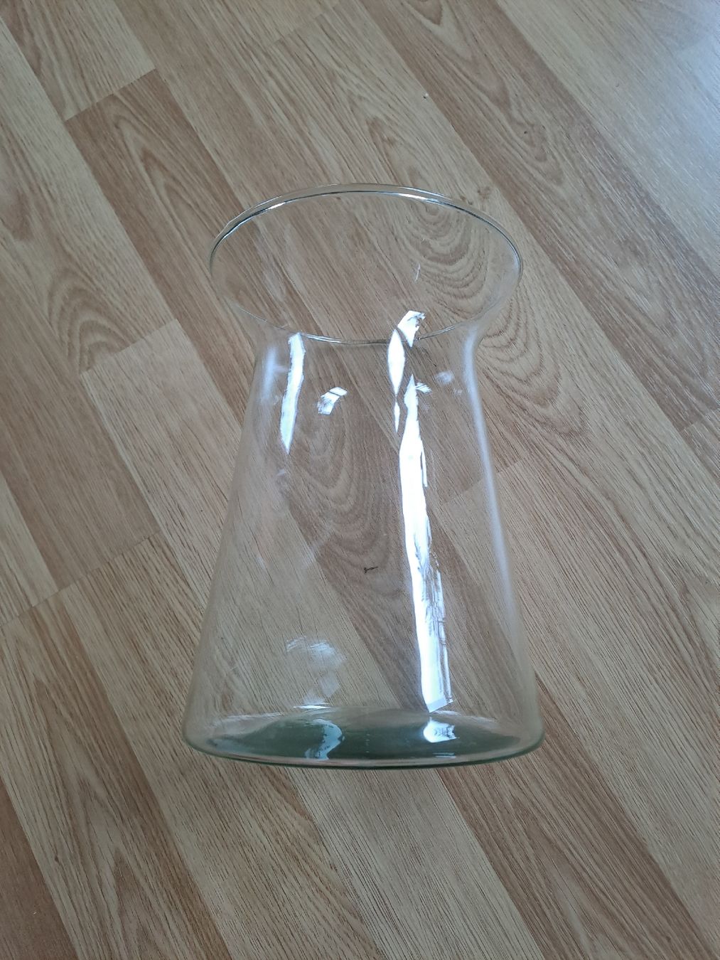 Vasi & Recipienti: Vase Karaffe Blumenvase Glasbehälter – Usato da Basel venduto da suberi_Sach 3