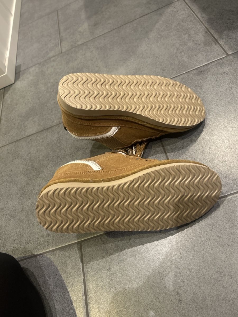 Scarpe da uomo: Hausfinkengrösse 38 Neu – Nuovo (secondo la descrizione) da Mühledorf SO venduto da Dania77 4